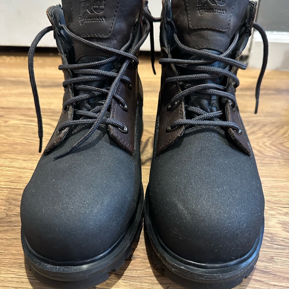 TimberlandPRO POWERWELT/ 6”. /STEEL SAFETY TOE/WATERPROOF SHOES. Wore only ones